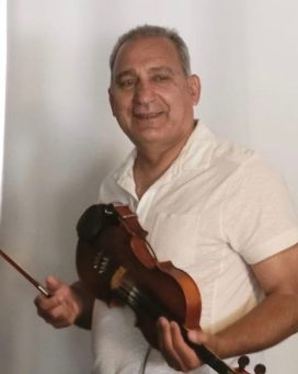 Mr Eftekhary, violin student