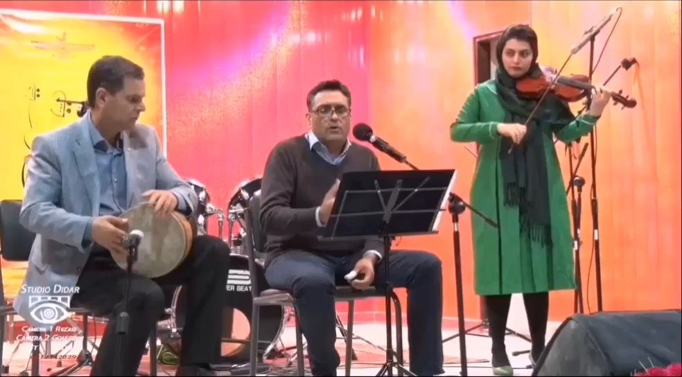 Mahshad Homaei performing Iranian violin live (6)